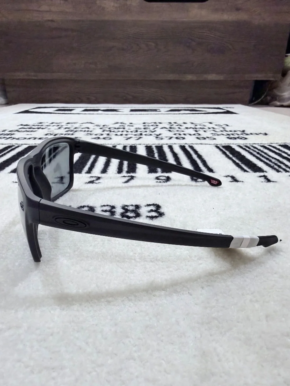 Oakley Sliver XL Polarized Iridium Grey Smoke Mirror Lens 57mm Matte Black Frame
